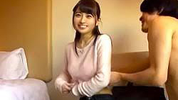 「ちょ♡ちょっとっ♡待ってください♡」ナンパされたロリ妻が押しに…